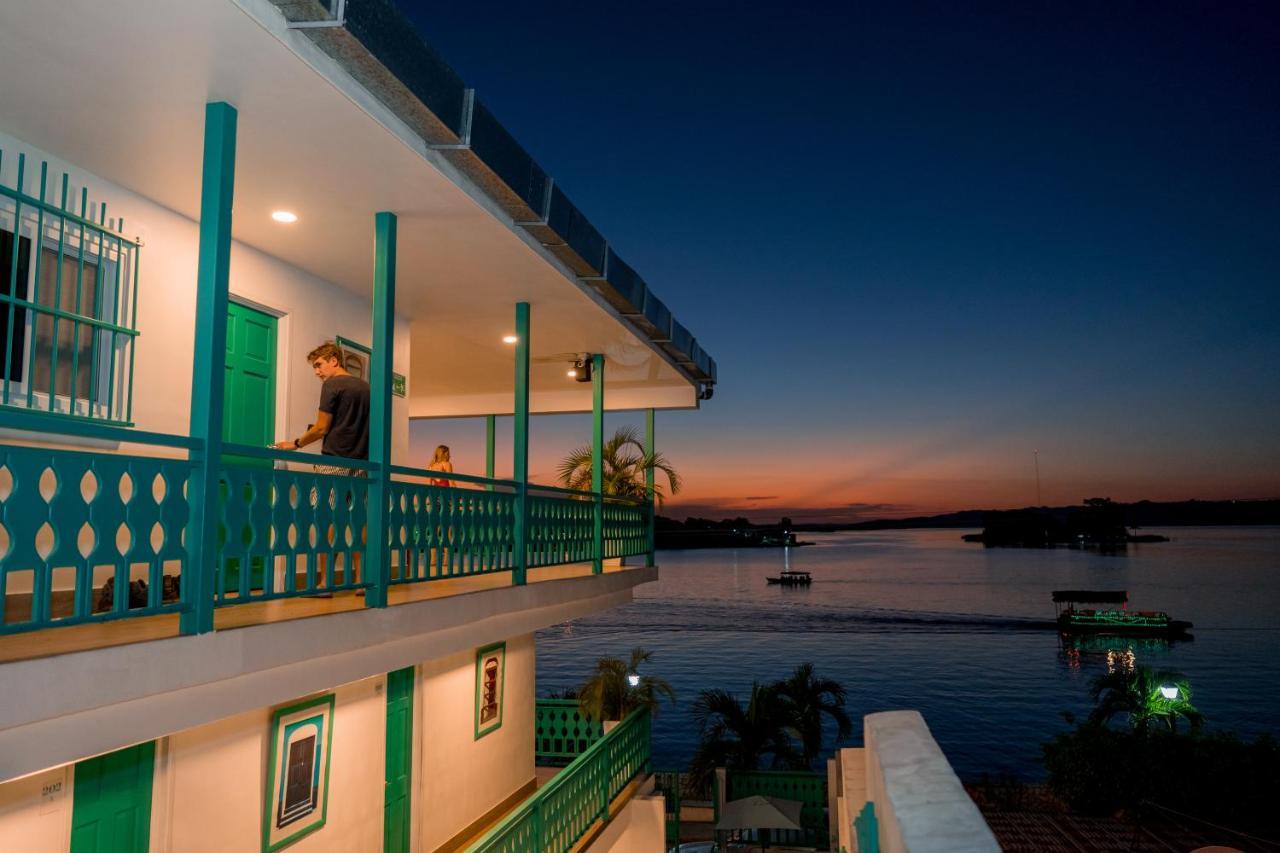 Hotel Casa Turquesa フローレス エクステリア 写真