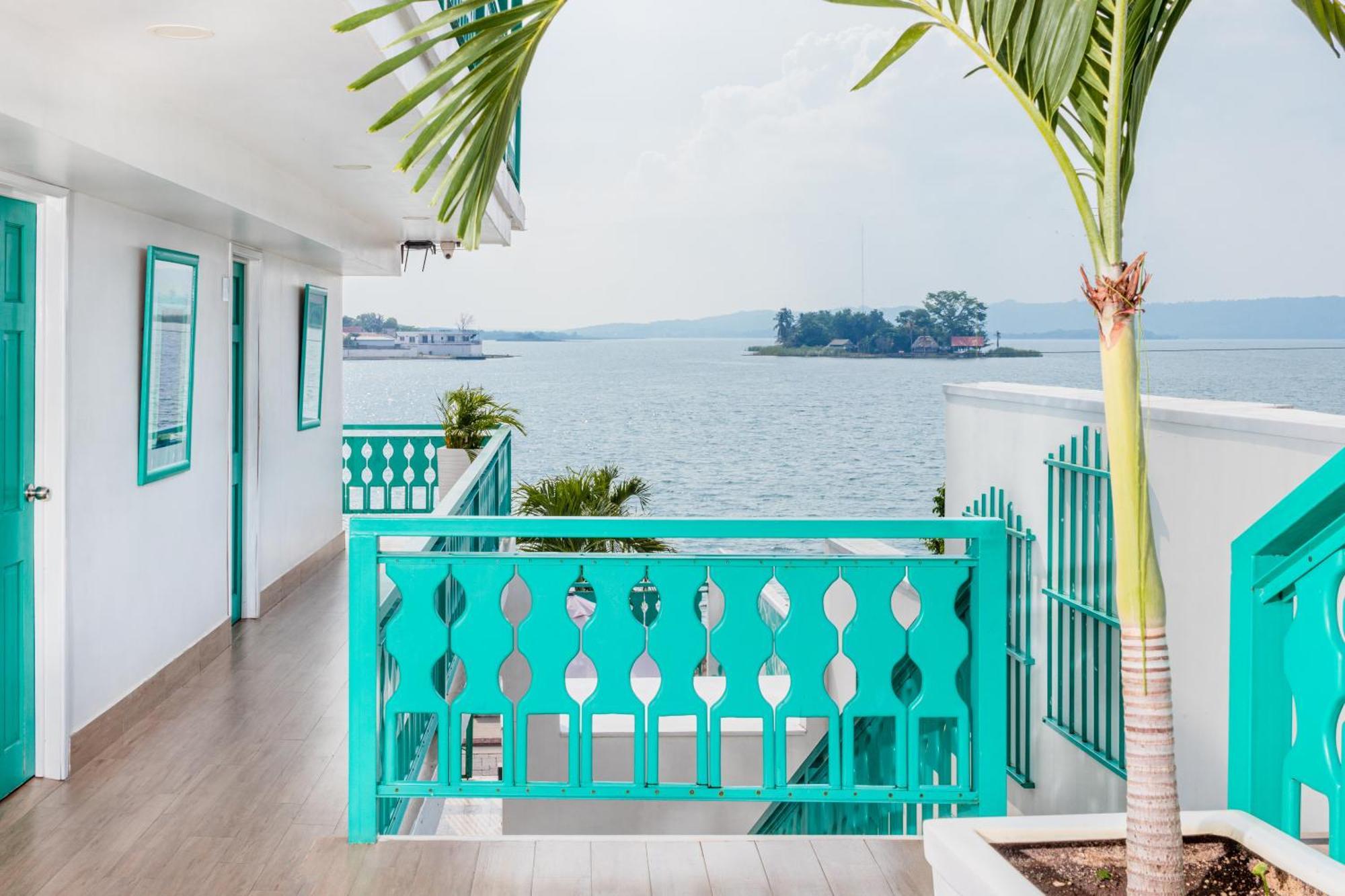 Hotel Casa Turquesa フローレス エクステリア 写真