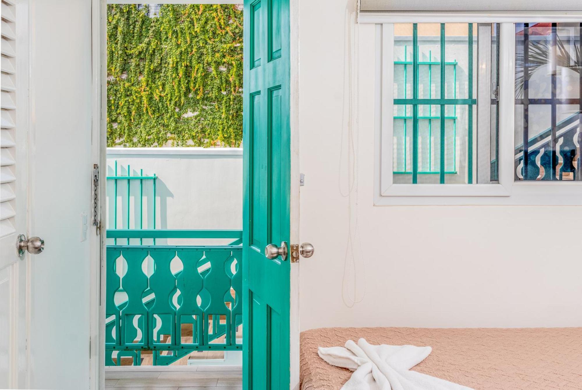 Hotel Casa Turquesa フローレス エクステリア 写真